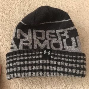 Used Under Armour kids beanie